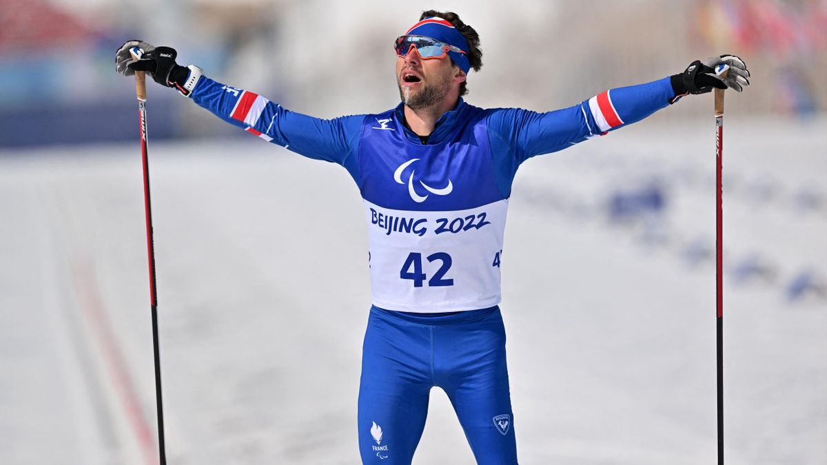 La frustration de Benjamin Daviet en passant la ligne du 12,5km de ski de fond aux Paralympiques 2022