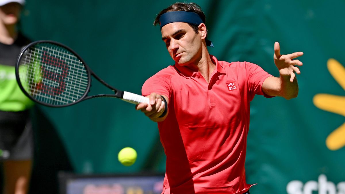 Roger Federer durante la disputa de su primer partido en el ATP 500 de Halle