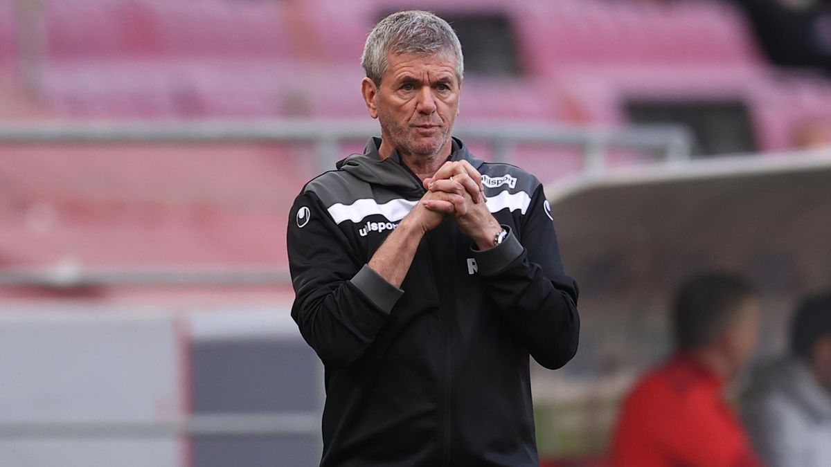 Friedhelm Funkel rettet den 1. FC Köln vor dem Abstieg