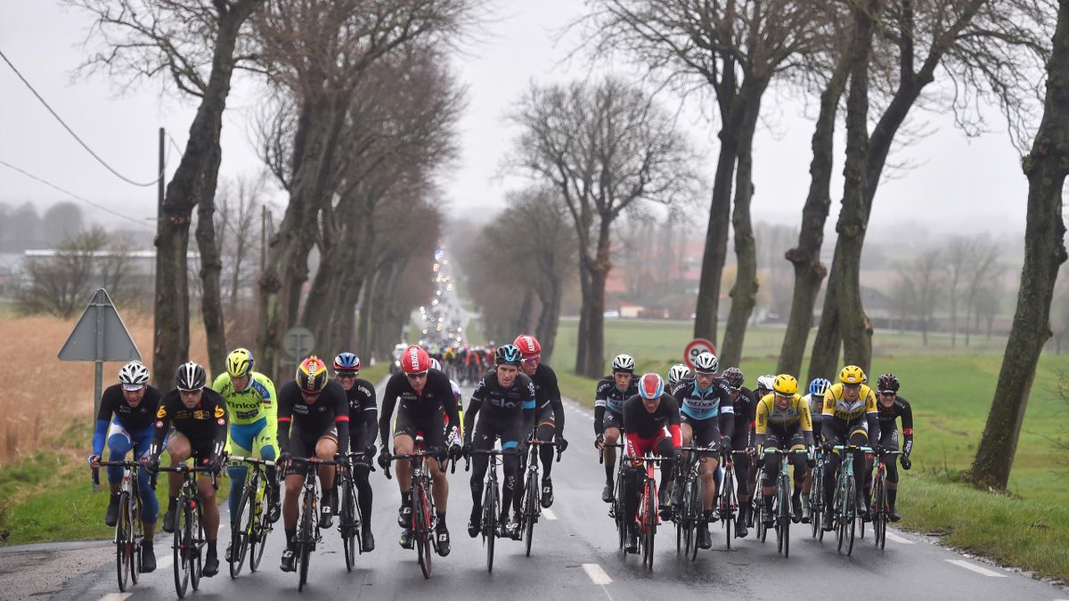 Cycling News Re Cycle When Gent Wevelgem Was Blown Apart And Thomas Took A Tumble Eurosport
