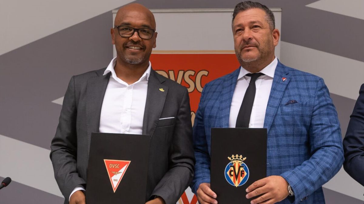 A DVSC - Villarreal együttműködés aláírása.