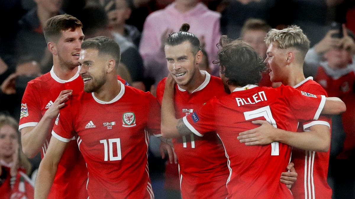 Gareth Bale Nets Stunner Aaron Ramsey Also On Scoresheet As Wales Rout Ireland Eurosport