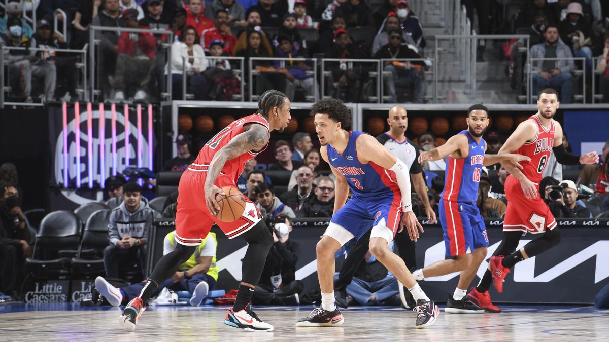 DeRozan contro Cunningham in Pistons-Bulls, NBA 2021-22