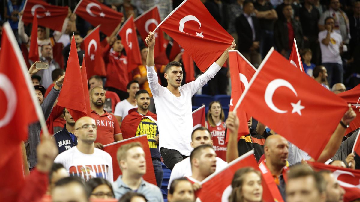 Meilleur 3e Ca Se Jouera Mardi Soir Entre La Hongrie Et La Turquie Eurosport