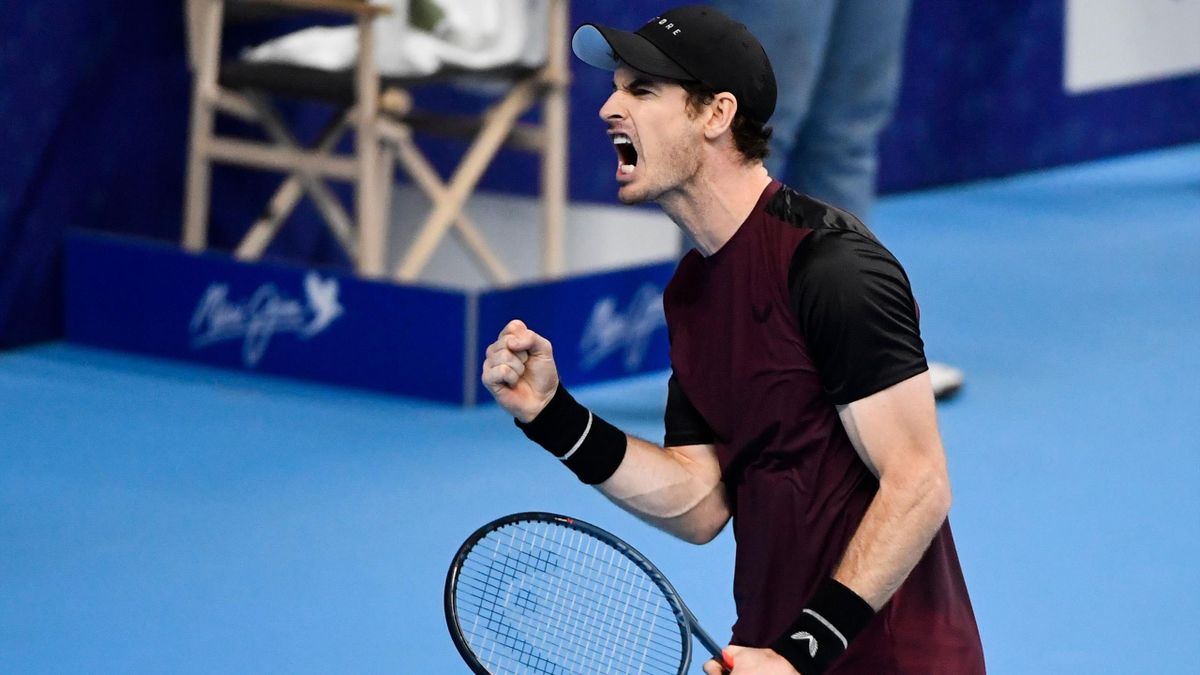 Britain's Andy Murray reacts as he plays against Switzerland's Stanislas Wawrinka during their men's single tennis final match of the European Open ATP Antwerp, on October 20, 2019.