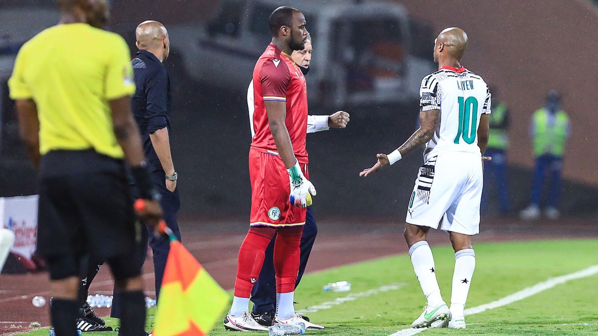 Ghana-Comore, Coppa d'Africa 2021 (18 gennaio 2022): il seondo portiere delle Comore Ali Ahamada si appresta ad entrare al posto dell'infortunato Salim Ben Boina (Getty Images)