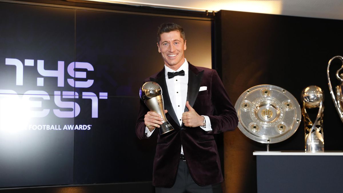 Robert Lewandowski poses after winning the FIFA Men's Player 2020 trophy during the FIFA The BEST Awards