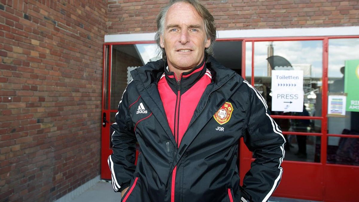 Galatasaray Dismiss Head Coach Jan Olde Riekerink Eurosport
