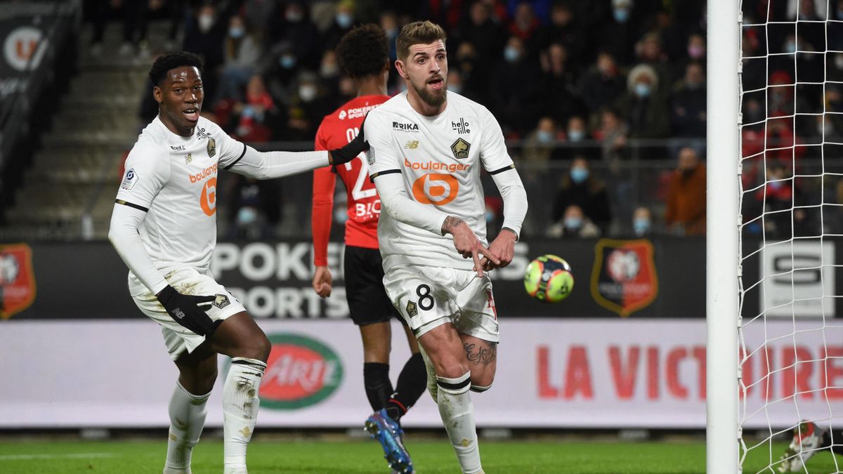 Lille's Portuguese midfielder Xeka celebrates scoring his team's first goal during the French L1 football match between Stade Rennais FC and Lille LOSC at The Roazhon Park Stadium in Rennes, western France on December 1, 2021.