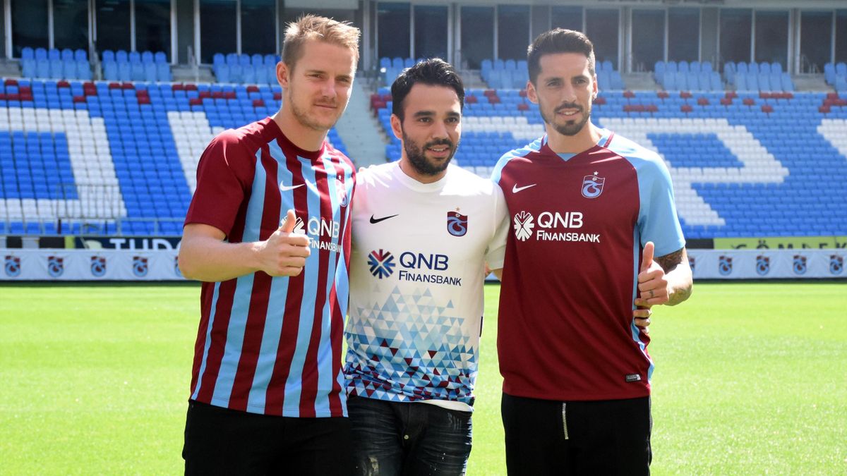 Trabzonspor Da Yeni Transferler Sahnede Eurosport