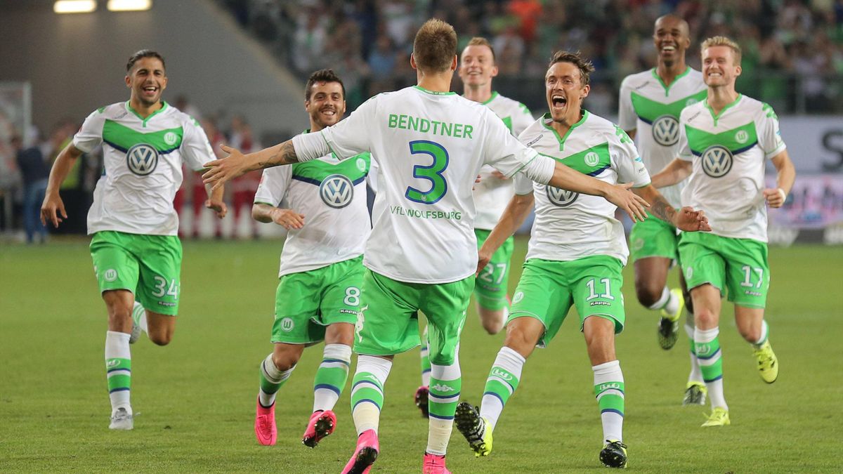 Galatasaray A Dev Golcu Nicklas Bendtner Eurosport