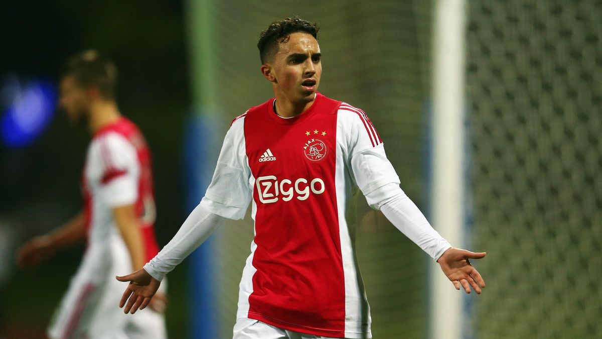 Nach ber 13 Monaten Ajax Talent Abdelhak Nouri Aus Koma Erwacht 