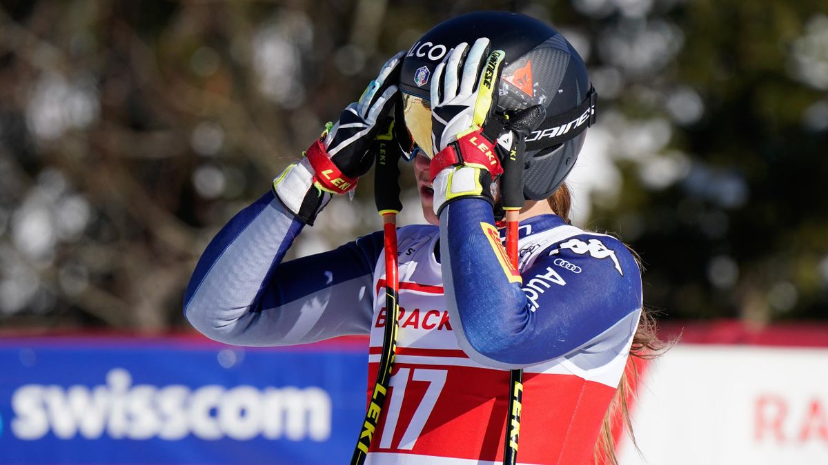 Sci Alpino Goggia Che Incubo Frattura Al Piatto Tibiale Salta I Mondiali Di Cortina Eurosport