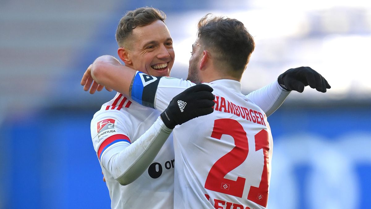 2 Bundesliga Hsv Weiter Auf Aufstiegskurs Holstein Kiel Neuer Dritter Eurosport