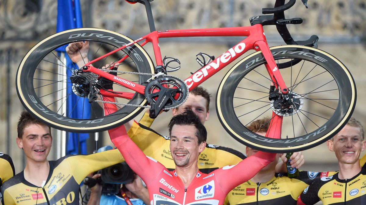 Roglic vince la terza Vuelta consecutiva