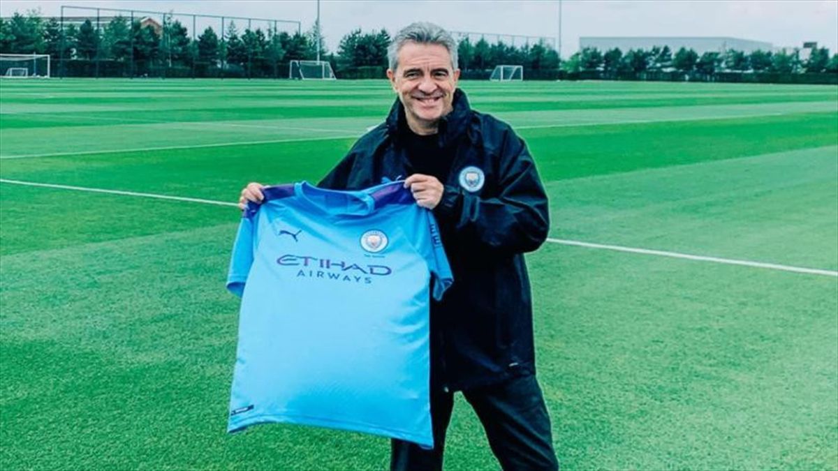 Football News Man City Boss Guardiola Turns To Mentor Lillo To Fill Arteta Void Eurosport