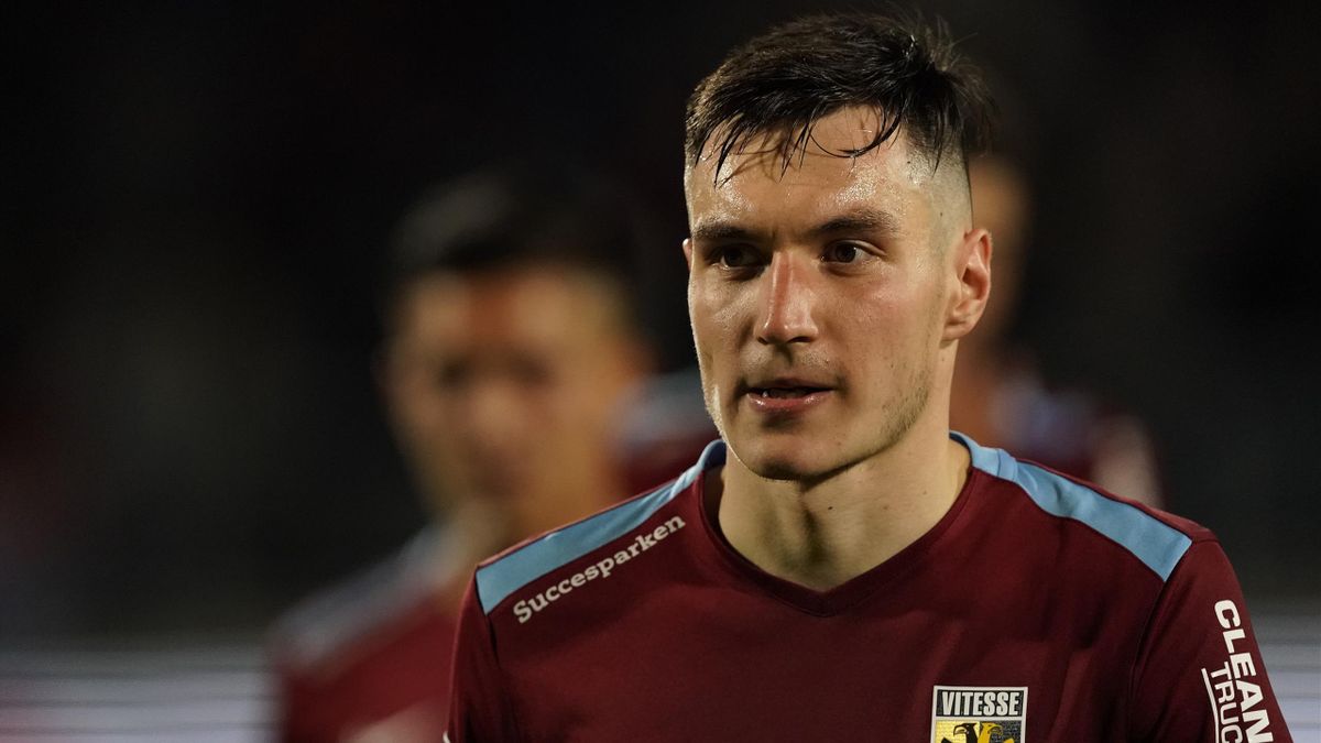 zenit obyavil o priobretenii zashitnika