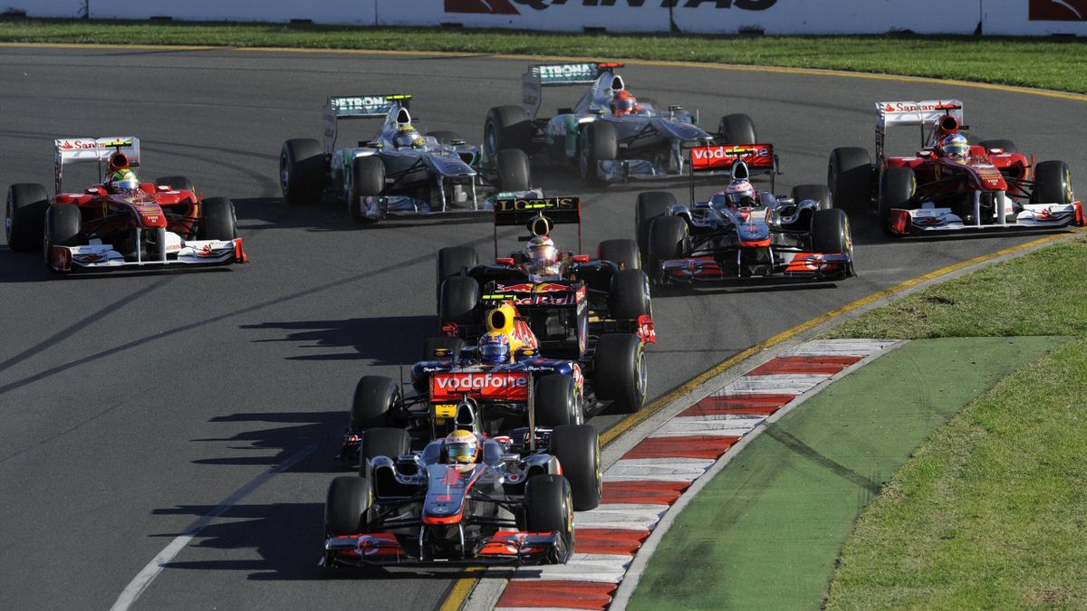 Formel 1 Saisonstart 2011 mit fünf Weltmeistern