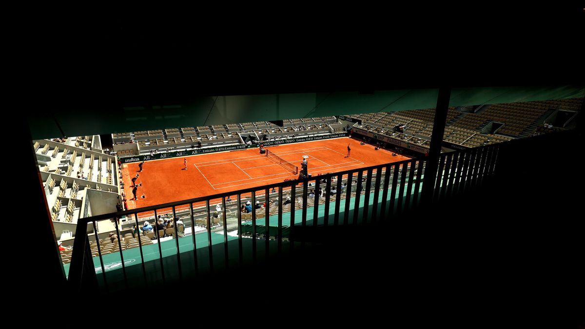 Vue sur le court Philippe-Chatrier lors du premier quart de finale dames à Roland-Garros 2021