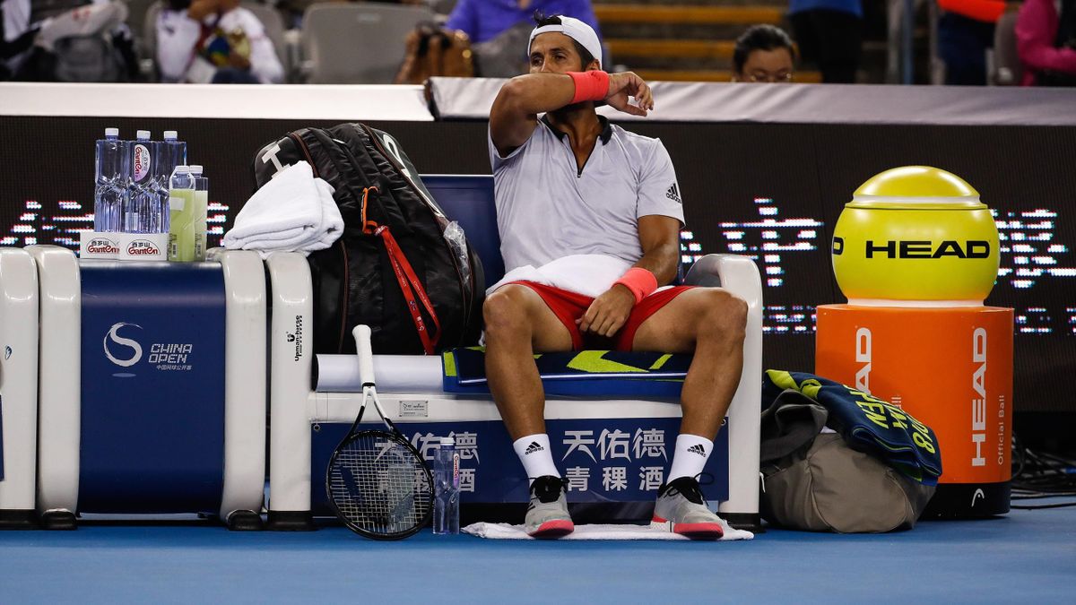 Fernando Verdasco en el banquillo durante su partido de segunda ronda del ATP 500 de Pekín