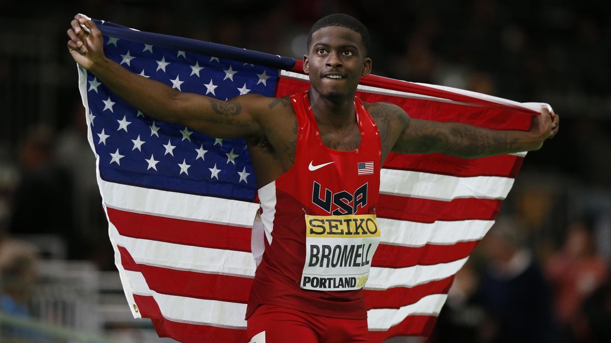 Trayvon Bromell celebrates his gold in the men's 60 metres at the World Indoor Athletics Championships