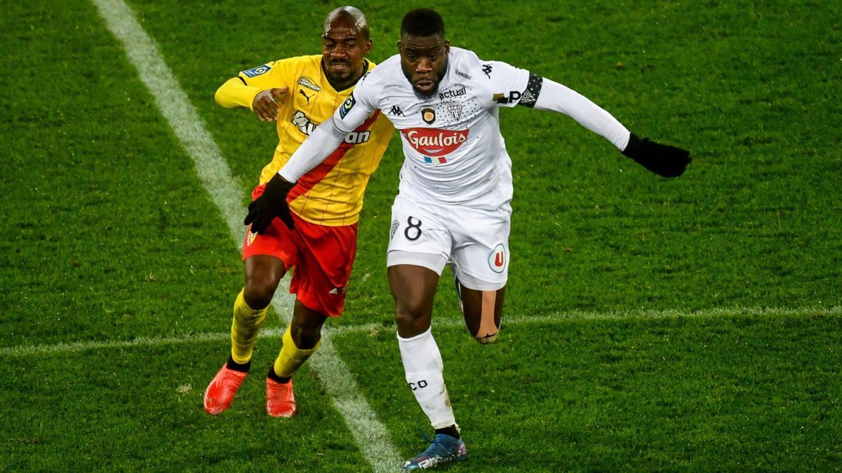 Gaël Kakuta (Lens) et Ismaël Traoré (Angers) / Ligue 1