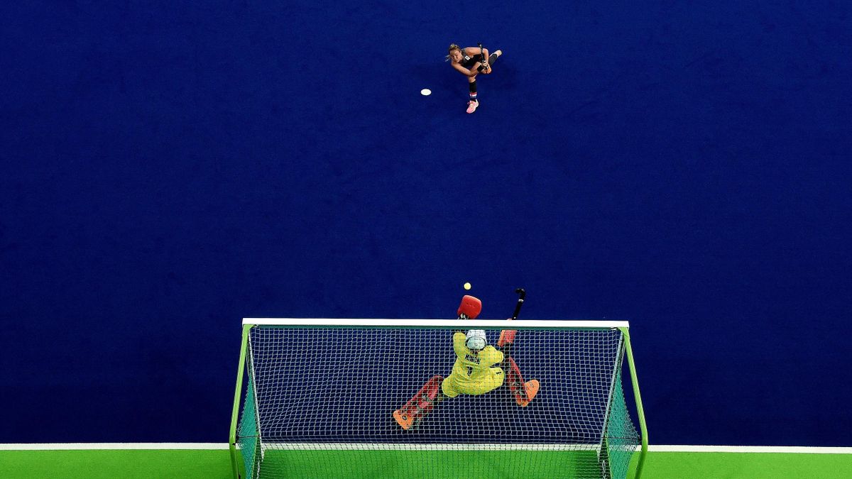 Maddie Hinch was unbeatable in the Rio 2016 hockey final shoot-out