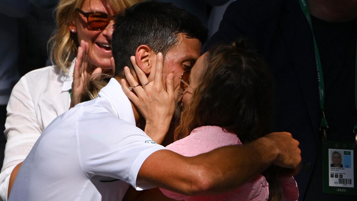De familie Djokovic heeft moeilijke tijden gekend, maar de zon schijnt weer
