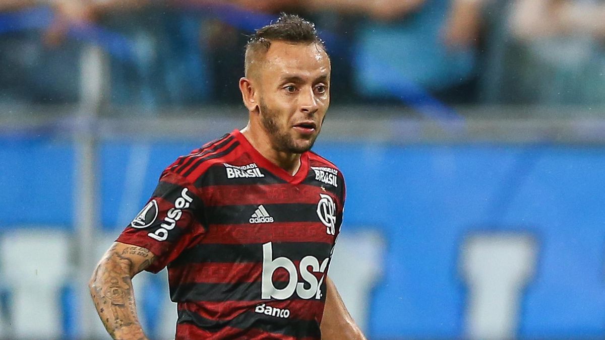 Ex Bayernstar Rafinha Erleidet Jochbeinbruch Eurosport
