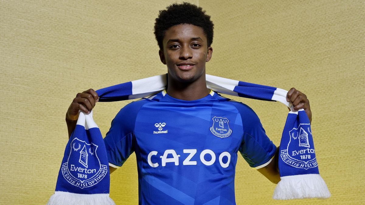 Demarai Gray poses for a photo after signing for Everton on July 21, 2021 in Orlando, Florida, United States
