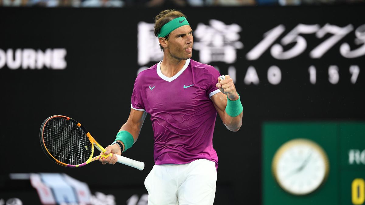 Rafa Nadal celebra un punto en la final del Open de Australia 2022 frente a Daniil Medvedev