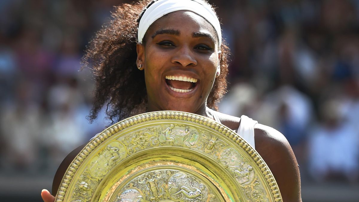 Serena Williams celebrates winning Wimbledon in 2015