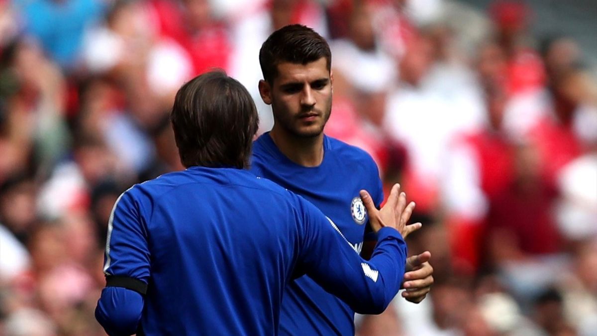 Alvaro Morata, le nouvel attaquant de Chelsea, avec son manager Antonio Conte.