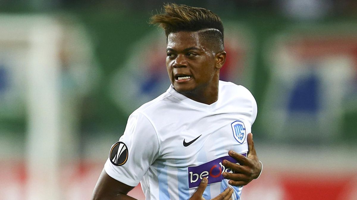 Bayer Coach Schmidt Bestatigt Interesse An Genks Bailey Eurosport