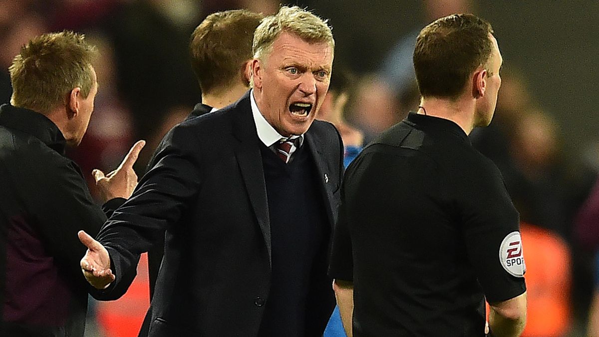 West Ham boss David Moyes protests to officials