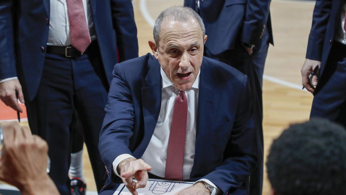 Ettore Messina, Head Coach of AX Armani Exchange Milan in action during the 2020/2021 Turkish Airlines EuroLeague Regular Season Round 24 match between LDLC Asvel Villeurbanne and AX Armani Exchange Milan at The Astroballe on February 05, 2021 in Villeurb