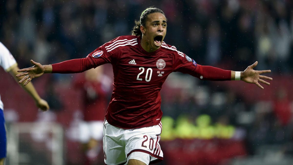 Danes inflict more misery on Serbia with 2-0 win - Eurosport