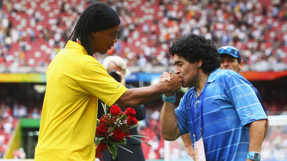 Ronaldinho și Maradona ar putea colabora la Gimnasia y Esgrima La Plata