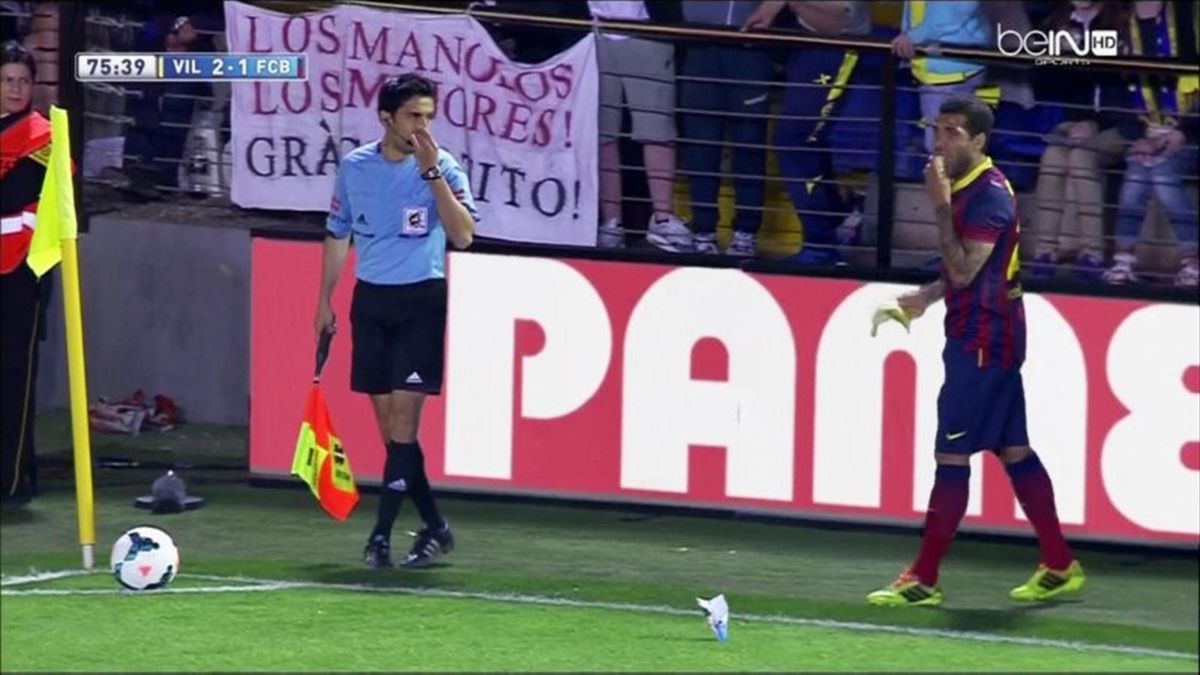 chempionat ispanii fanatu brosivshemu