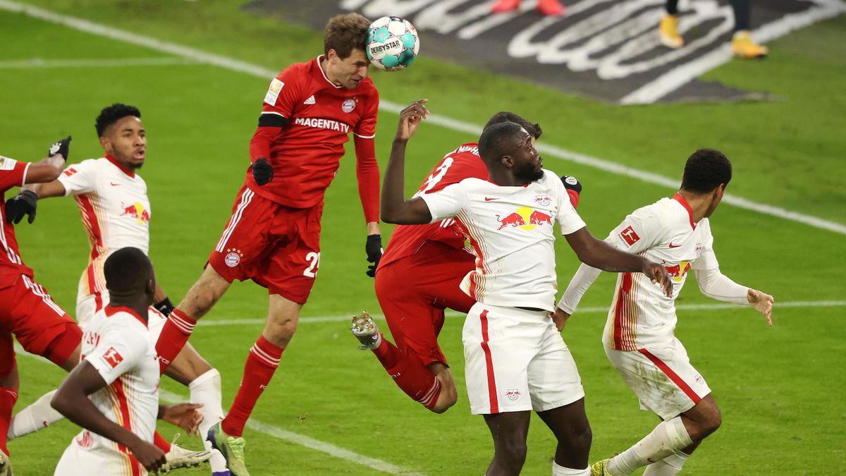 Thomas Müller trifft für die Bayern gegen Leipzig
