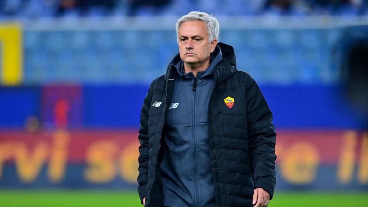 José Mourinho - Genoa-Roma Serie A 2021-22