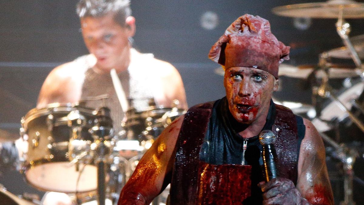 rammstein vystupit na otkrytie arene