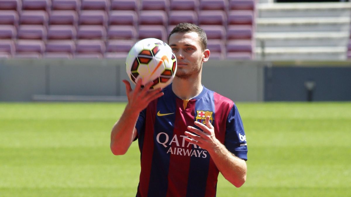 Thomas Vermaelen Told He Ll Have To Win His Place In The Barcelona Team Eurosport