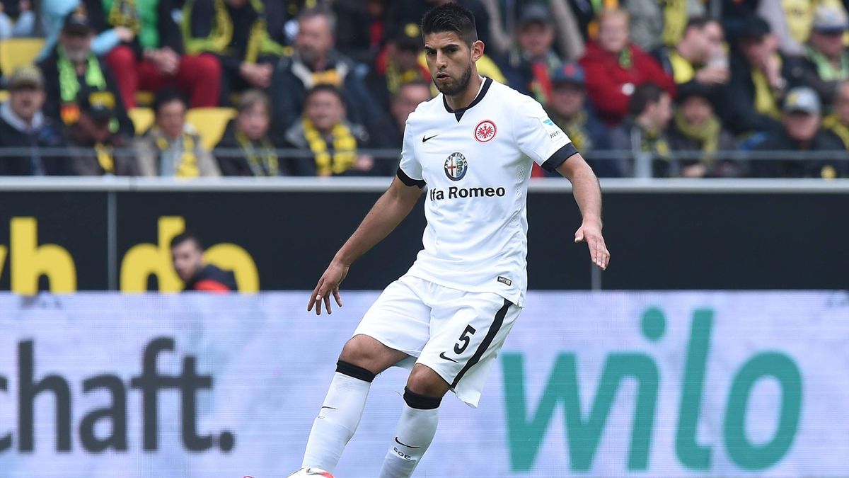 Carlos Zambrano Verlangert Seinen Vertrag Bei Eintracht Frankfurt Eurosport