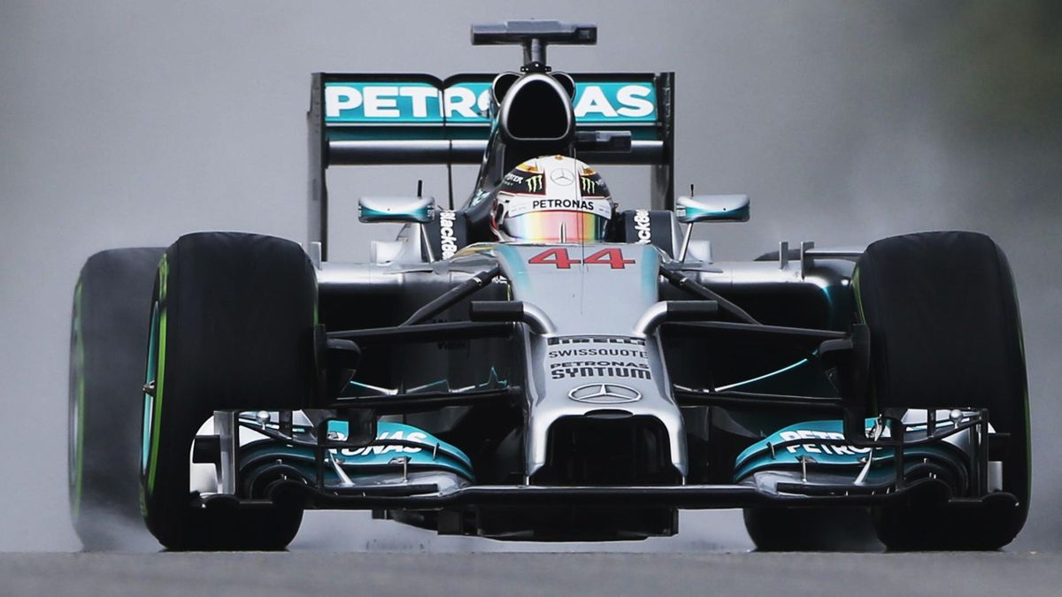 Lewis Hamilton in F1 qualifying in Malaysia