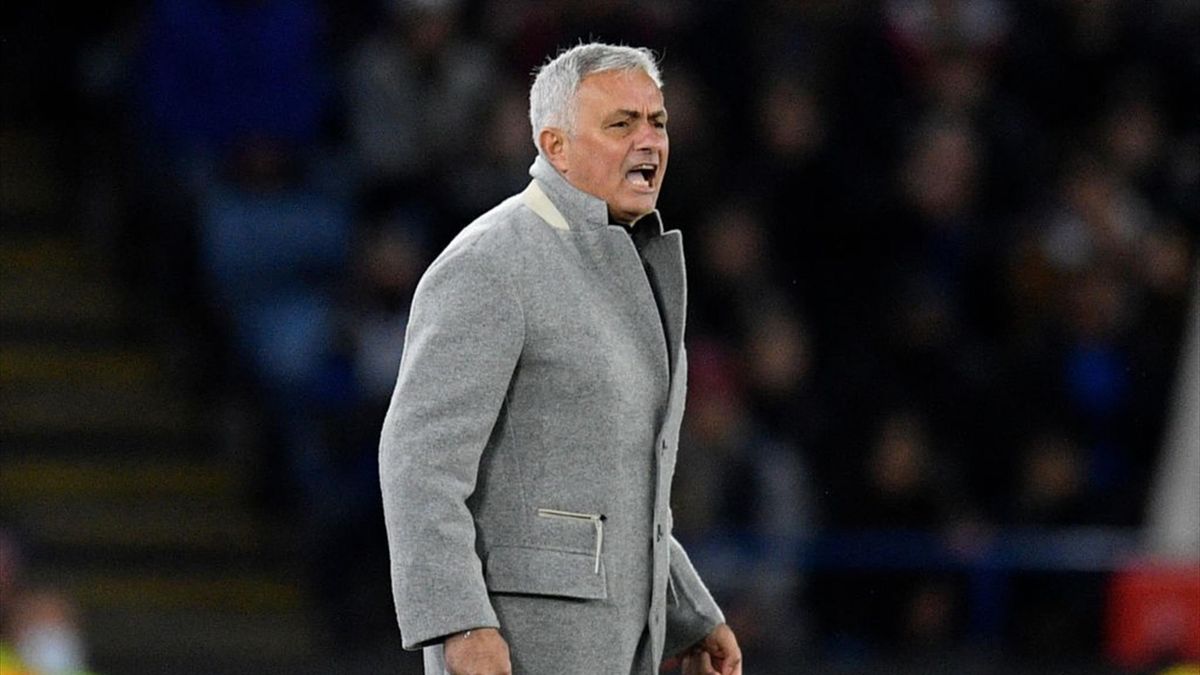 José Mourinho durante Leicester-Roma - Conference League 2021-22