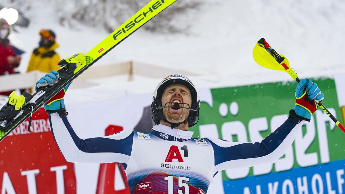 Dave Ryding bejubelt seinen Sieg im Slalom von Kitzbühel