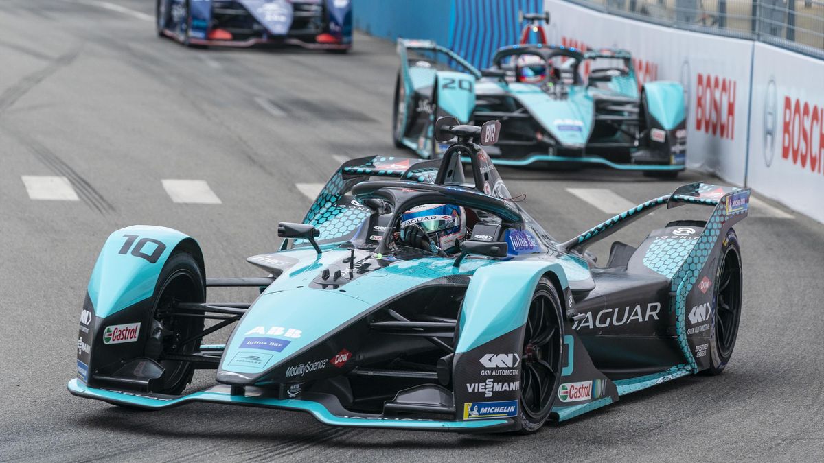 Sam Bird (10) of Jaguar Racing team driving car during day 2 race of ABB Formula E World Championship New York E-Prix in Red Hook, Brooklyn Street Circuit. Bird won the race and secured his position at the top of the Formula E driver standings