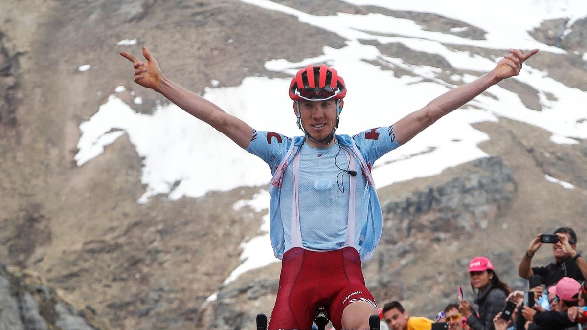Team Katusha rider Russia's Ilnur Zakarin reacts as he crosses the finish line to win stage thirteen of the 102nd Giro d'Italia - Tour of Italy - cycle race, 196kms from Pinerolo to Ceresole Reale (Lago Serru) on May 24, 2019.