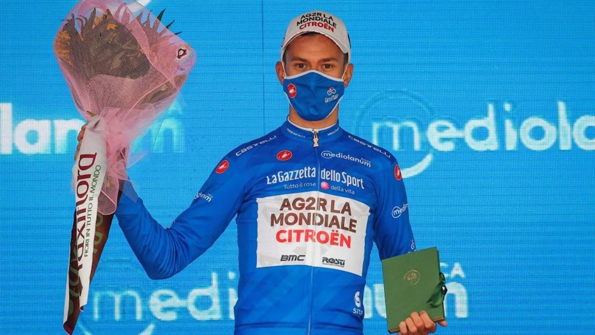 Bouchard con la maglia azzurra - Giro d'Italia 2021